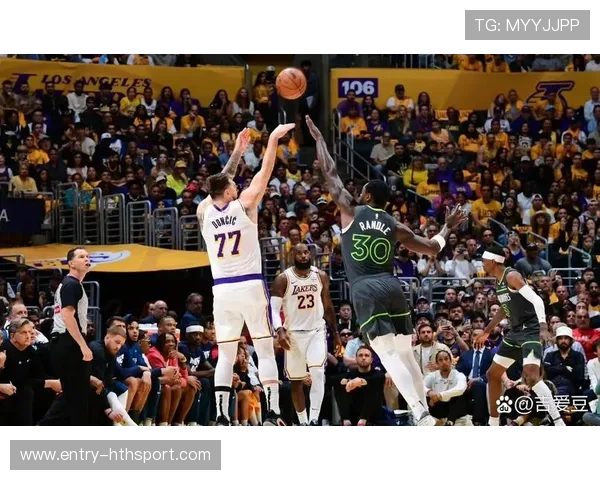 快船防守策略：如何通过换防制造更多断球机会